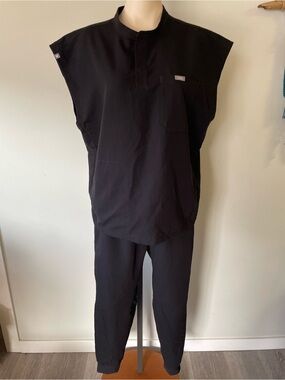 Figs Technical Collection Scrub 2 Piece Set Black
